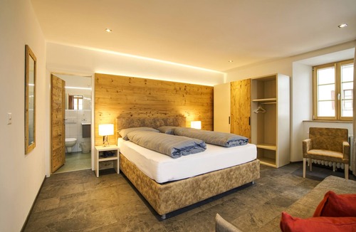 San Bernardino Hotel | Hotel Bellevue