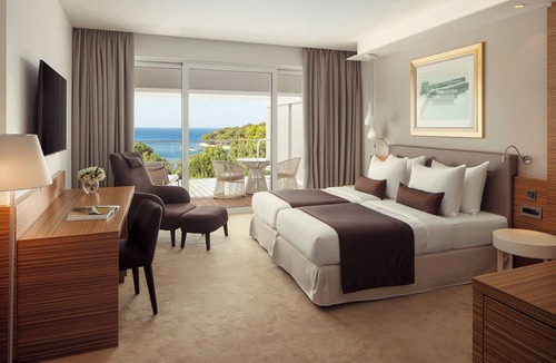 Cove Murtar Hotel | Hotel Bellevue