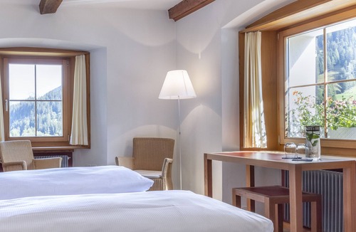 Spluegen Hotel | Hotel Bodenhaus