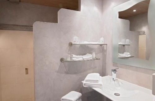 Montlucon Hotel | Hotel Bomotel