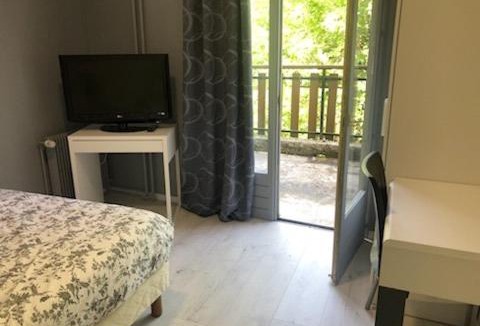 Geilles Hotel | HOTEL BON ACCUEIL