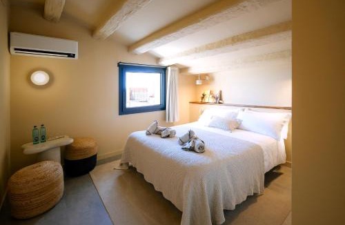 Cervera Hotel | Hotel Boutique CaLagneta - Art i Vi