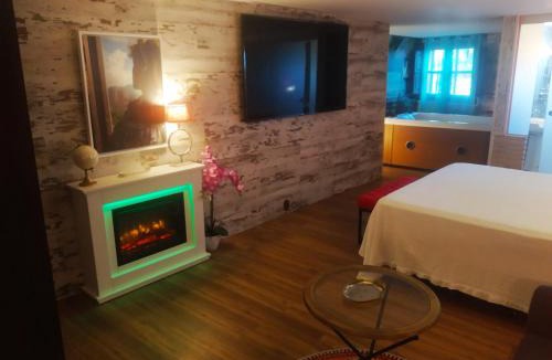Murillo de Gallego Hotel | Hotel Boutique Real Posada De Liena con jacuzzi en "habitacion de hidromasaje"
