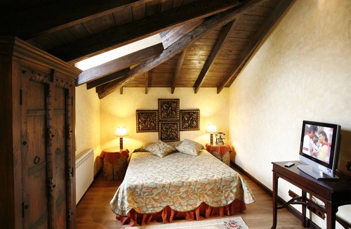Azofra Hotel | Hotel Boutique Real Casona de las Amas