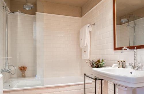 Cardona Hotel | Hotel Bremon by Grup Duquessa