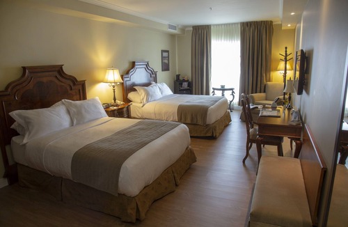 Brossard Hotel | Hotel Brossard, an Ascend Collection Hotel