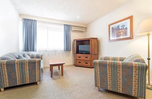 Mount Waverley Hotel | Hotel Bruce County