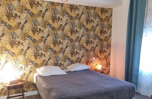 Sainte-Foy-la-Grande Hotel | Hotel Cafe de la Gare