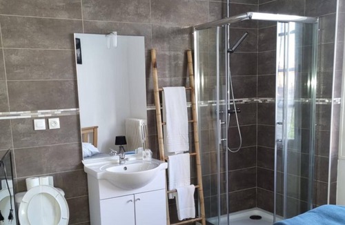 Sainte-Foy-la-Grande Hotel | Hotel Cafe de la Gare