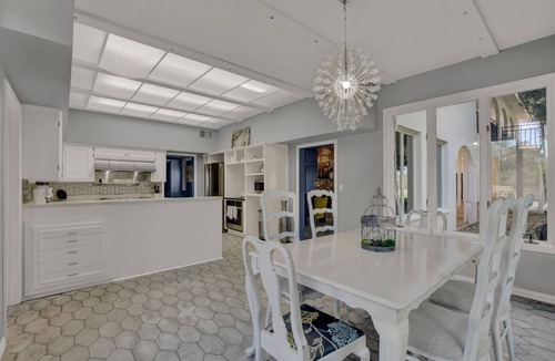 New Braunfels House | Hotel California at La Dolce Vita Estates Stunning Private Estate