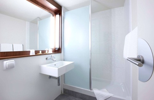Conflans-Sainte-Honorine Hotel | Hotel Campanile Conflans Sainte Honorine