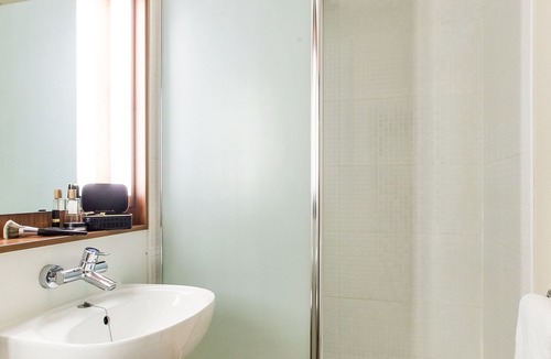 Conflans-Sainte-Honorine Hotel | Hotel Campanile Conflans Sainte Honorine