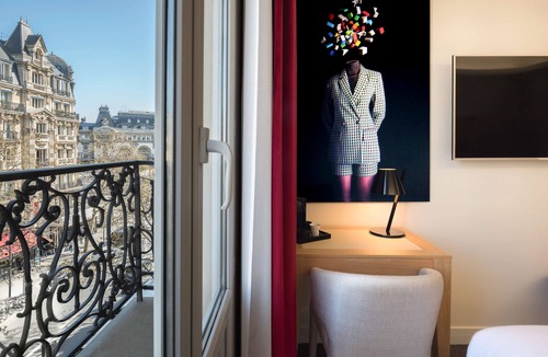Quinze-Vingts Hotel | Hotel Camille Paris Gare de Lyon, Tapestry Collection by Hilton