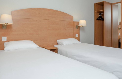 Stone Hotel | Hotel Campanile Dartford