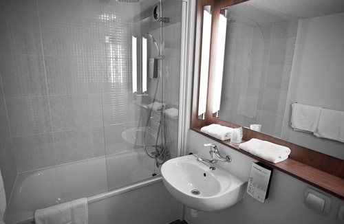 Saint-Herblain Hotel | Hotel Campanile Nantes Ouest - Saint Herblain