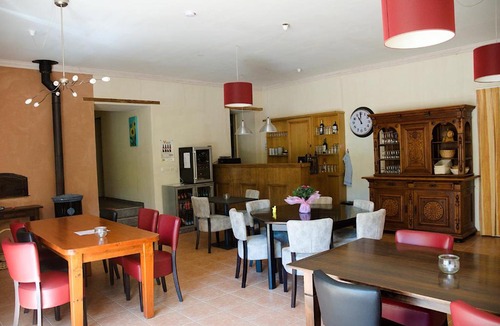 Epiry Hotel | Hotel Camping sur Yonne