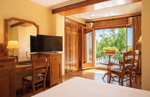 Peramola Hotel | Hotel Can Boix de Peramola