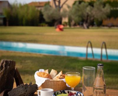 Espolla Hotel | Hotel Canaleta Heras