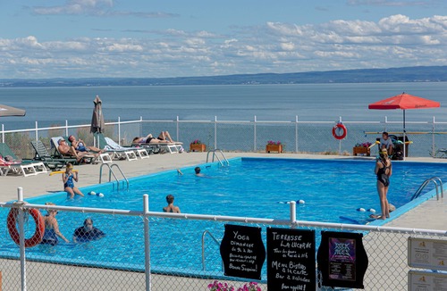 Isle aux Coudres Hotel | Hotel Cap Aux Pierres