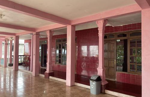 Kretek Hotel | Hotel Carollina Syariah