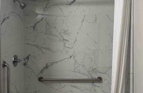 Carrollton Hotel | Hotel Casa by Arya