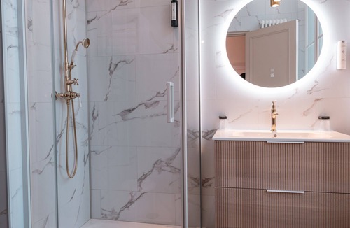 Ay Hotel | Hotel Castel Jeanson