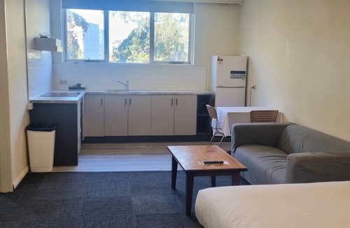 Wantirna South Hotel | Hotel Cavalier