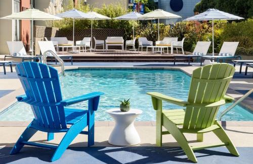 Fisherman's Wharf Hotel | Hotel Caza