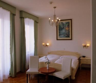 Unterseen Hotel | Hotel Central Continental