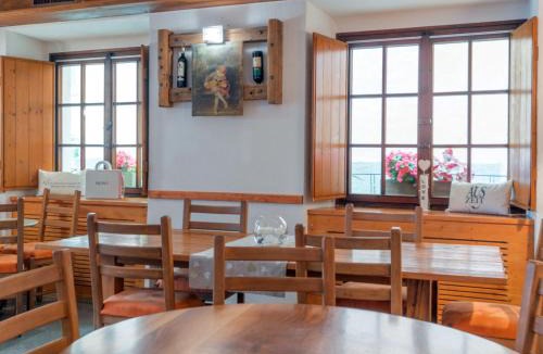 Poschiavo Hotel | Hotel Centrale, Typically Swiss