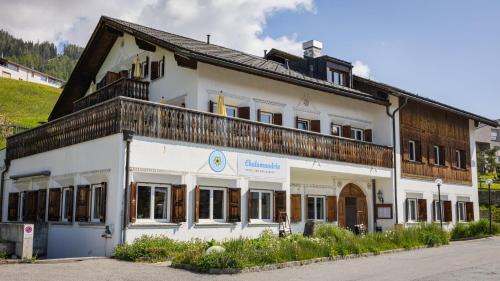 Ftan Hotel | Hotel Chalamandrin