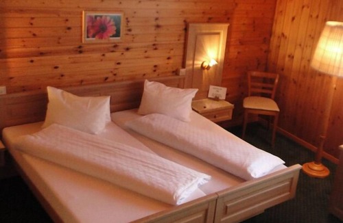 Aeschi bei Spiez Hotel | Hotel Chalet Bergblick