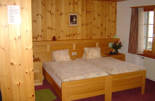 Aeschi bei Spiez Hotel | Hotel Chalet Bergblick