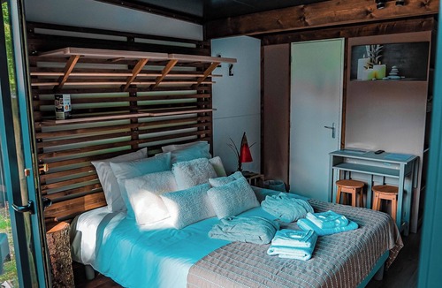 Coulandon Hotel | Hotel Chalet Montegut