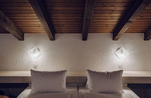 Unterseen Hotel | Hotel Chalet Swiss