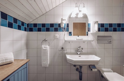 Unterseen Hotel | Hotel Chalet Swiss
