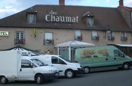 Cerilly Hotel | Hotel Chez Chaumat