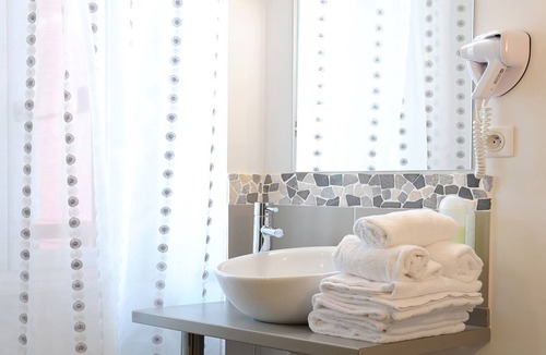 Espelette Hotel | Hotel Chilhar