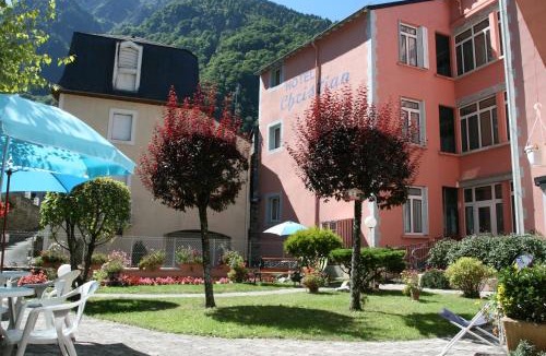 Cauterets Hotel | Hotel Christian