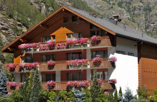 Taesch Hotel | Hotel City