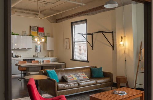 Downtown Chattanooga Hotel | Hotel Clemons