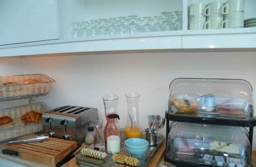 Saint-Georges-de-Didonne Hotel | Hotel Colinette