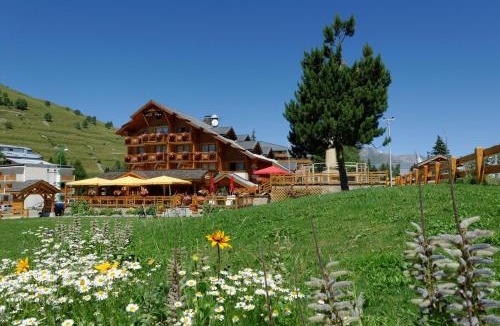 Mont-de-Lans Hotel | Hotel Cote Brune