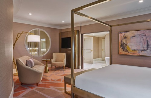 Uptown Hotel | Hotel Crescent Court