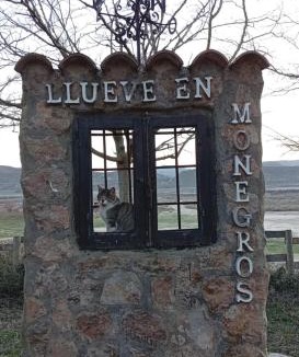 Tardienta Hotel | Hotel Cueva Tardienta Monegros-Adults Only