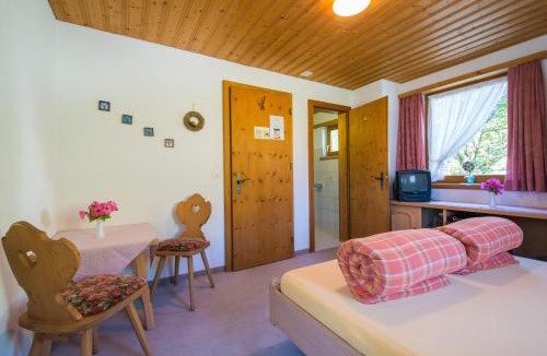 Medel Hotel | Hotel Cuntera