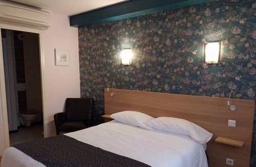 Villefranche-de-Lauragais Hotel | Hotel du Lauragais