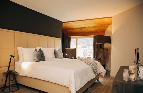 Martisberg Hotel | Hotel Dakota