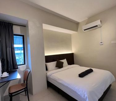 Kampung Kuala Parit Hotel | Hotel dan Restoran Seri Kangsar