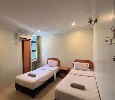 Kampung Kuala Parit Hotel | Hotel dan Restoran Seri Kangsar